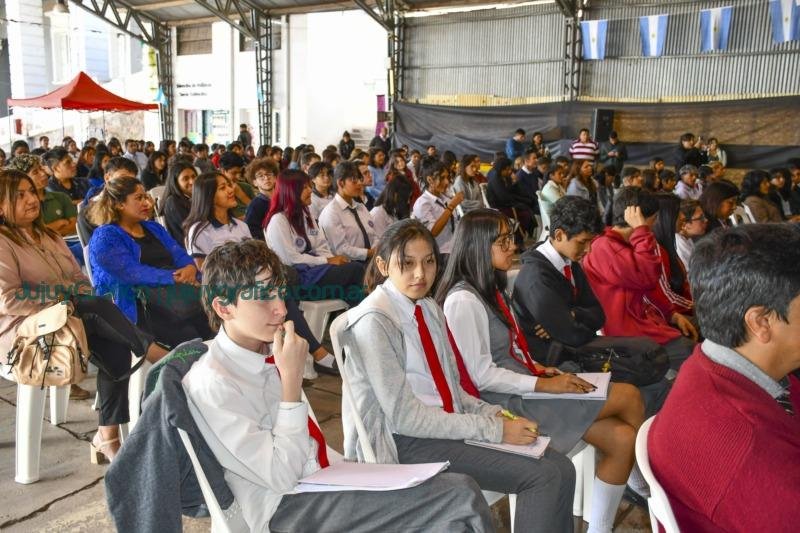 Lanzamiento y capacitación en la 30° del Concejo Deliberante Estudiantil 5 Concejo Deliberante Estudiantil6